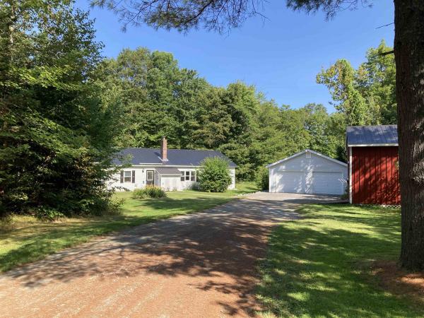 Single Family in Elmore VT