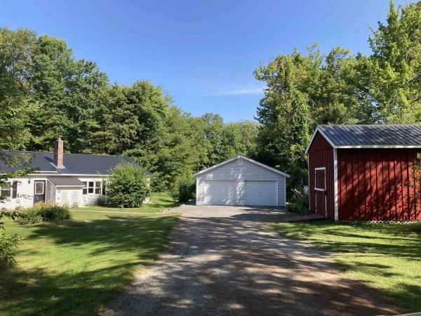 Single Family in Elmore VT