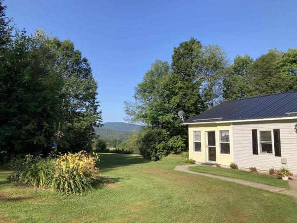 Single Family in Elmore VT