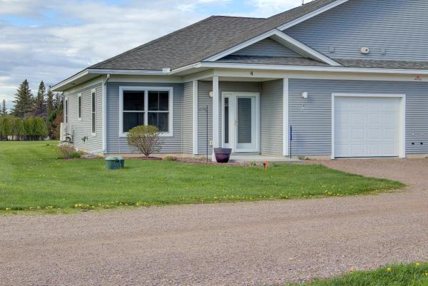 4 Village Court