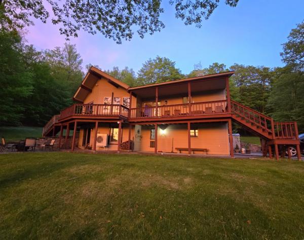 697 Hamilton Hollow Road