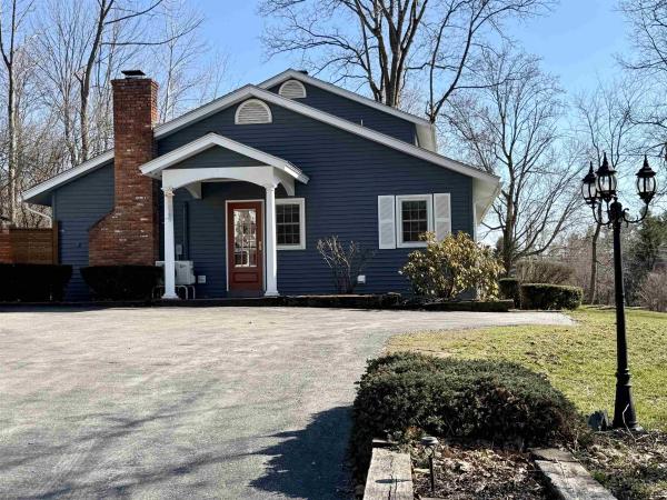 2 Robinwood Lane