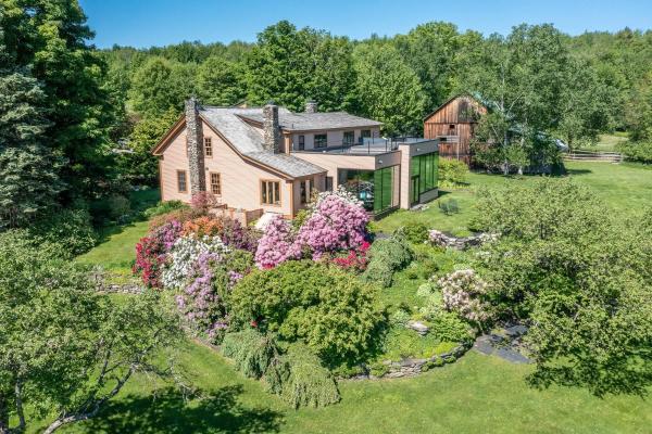 Single Family in Morristown VT