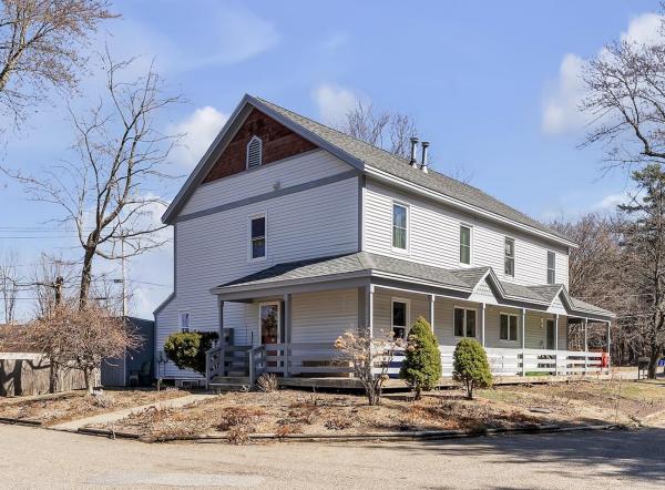 282 Ethan Allen Parkway
