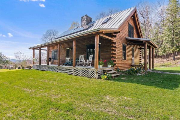 1011 Happy Hollow Road