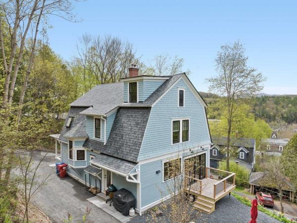 8 Richardson Street
