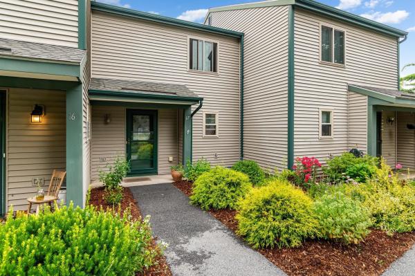 17 Hideaway Lane