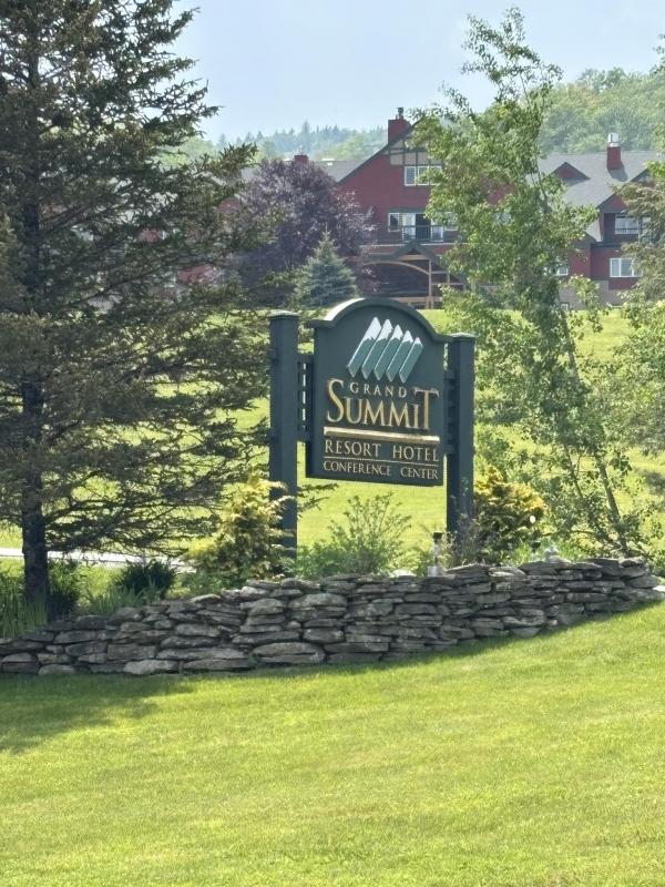 89 Grand Summit Road