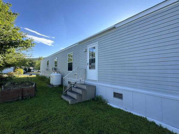 Mobile Home in Johnson VT