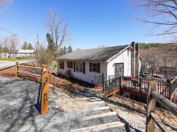 00 Pleasant Street