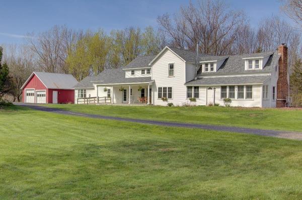 1009 South End Road