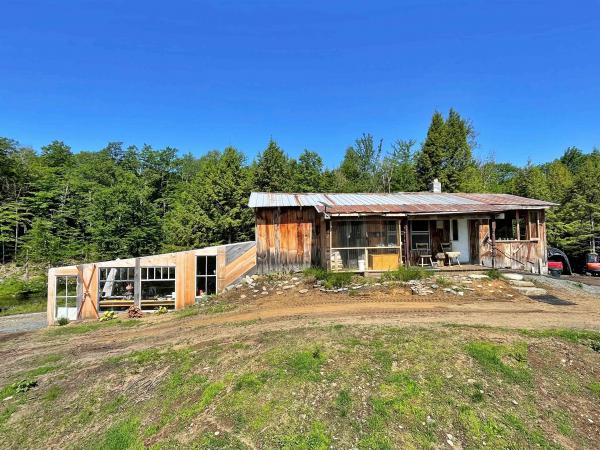 922 Crawford Trail