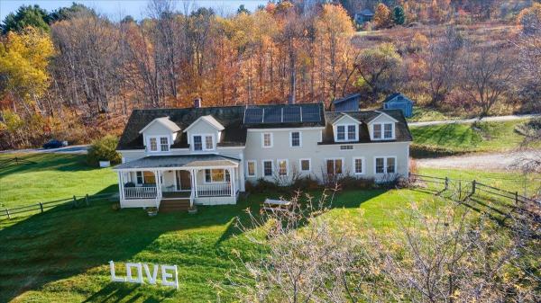 1629 North Mann Hill Road