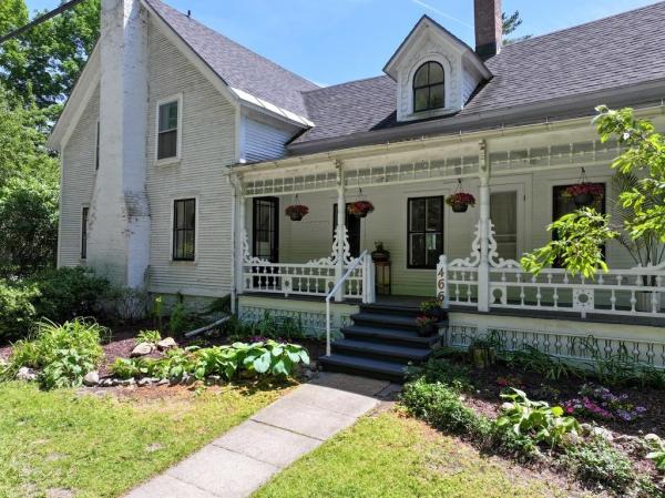 466 East Main Street
