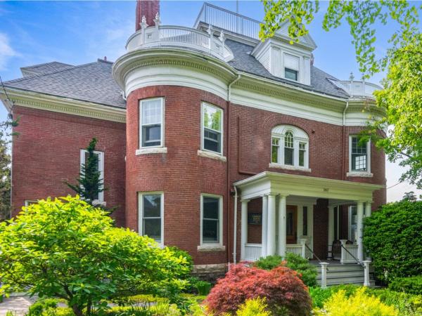 283 South Union Street