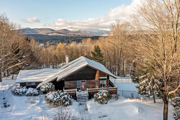 Single Family in Stowe VT