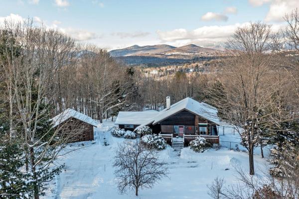 Single Family in Stowe VT