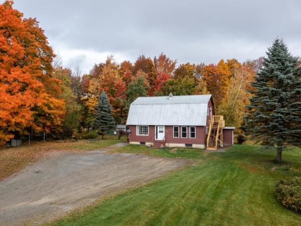 Single Family in Morristown VT