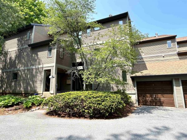 54 East Redrock Drive