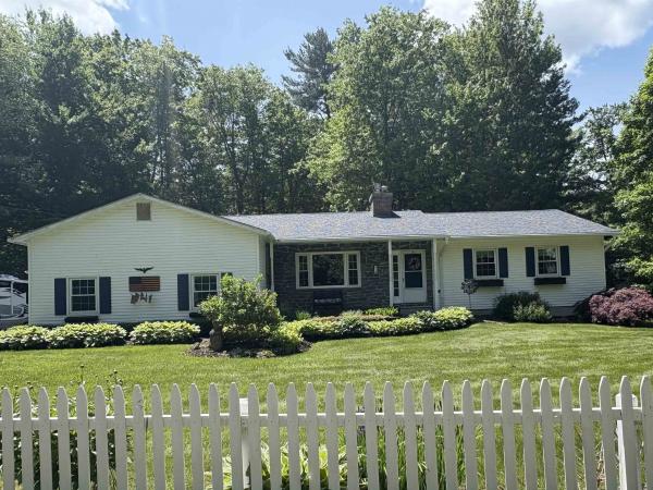 3 Logwood Circle