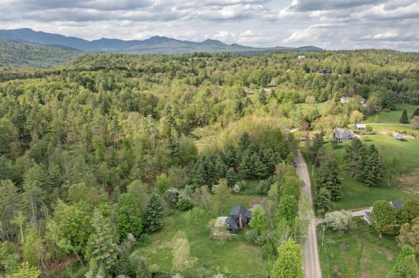 Single Family in Stowe VT