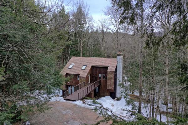 217 Hawk Spur Road