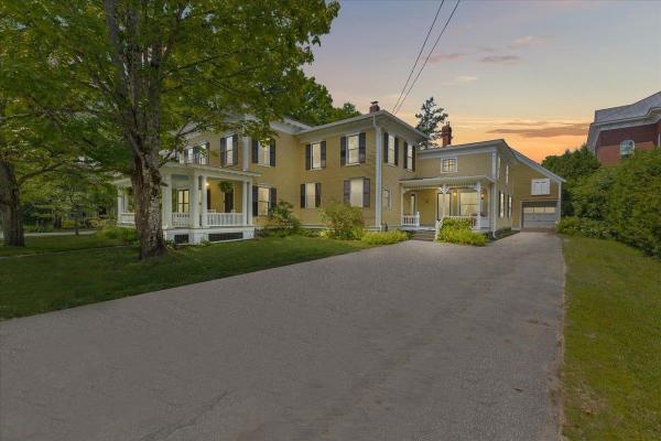 50 Commonwealth Avenue 50 Commonwealth Avenue