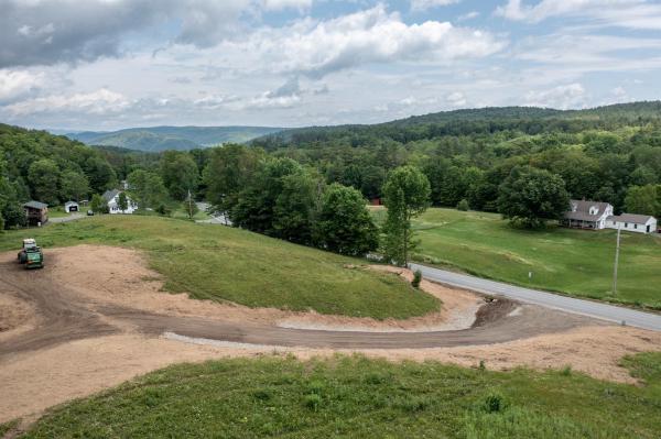 00 Quechee-Hartland Road