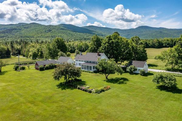 Single Family in Morristown VT