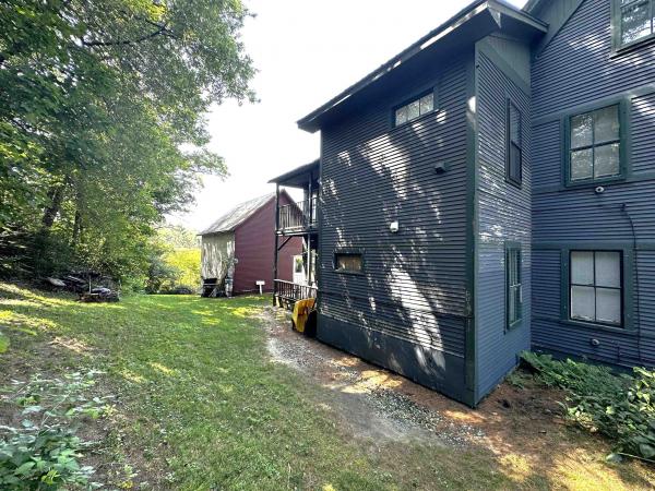 Single Family in Hardwick VT