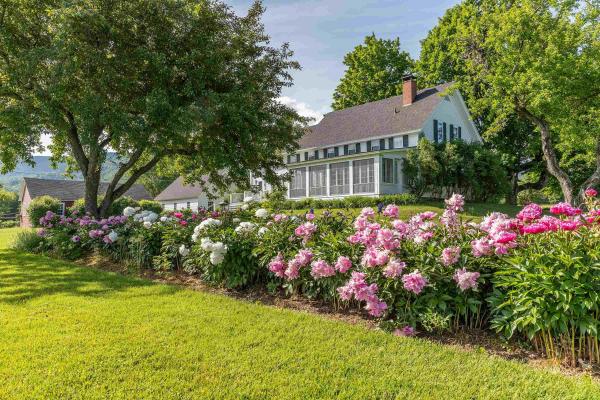 Single Family in Morristown VT