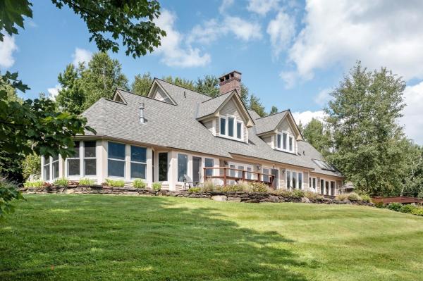 Single Family in Stowe VT