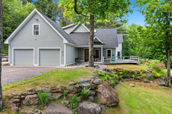 Single Family in Stowe VT