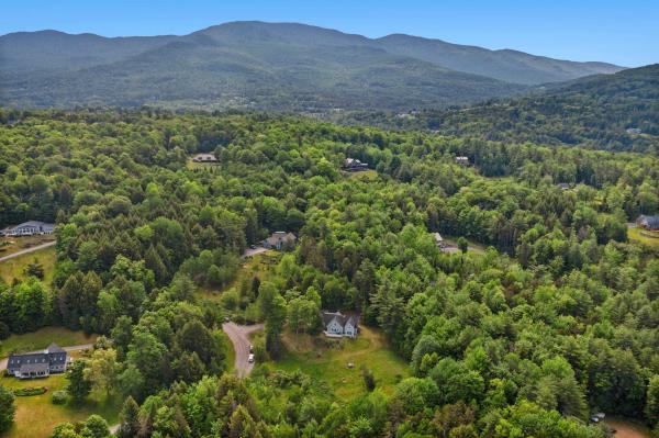 Single Family in Stowe VT