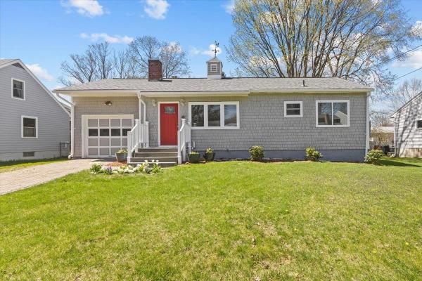 11 Duchess Avenue
