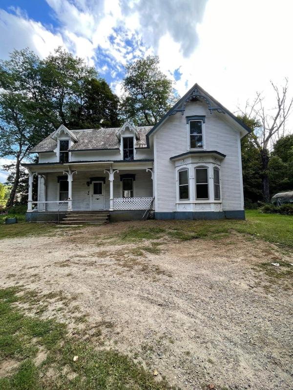 207 River Road