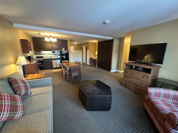 230, Qtr. 4 89 Grand Summit Way