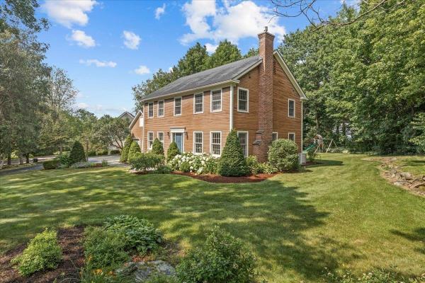 10 Brownell Way