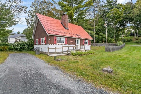 14 Strom Farm Lane